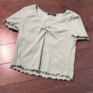 Girls shein crop top, size extra small.